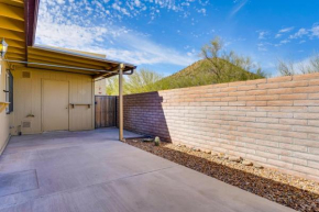 4 Mi to Downtown Tucson Peaceful Townhome!